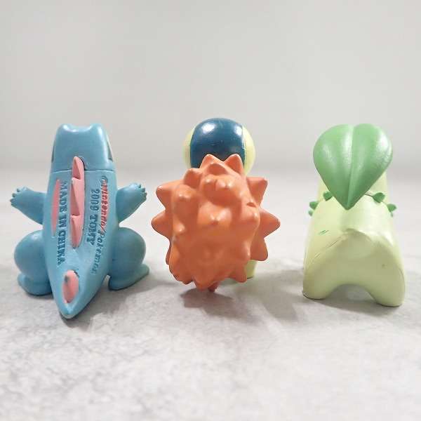 モンコレ ワニノコ ヒノアラシ チコリータ