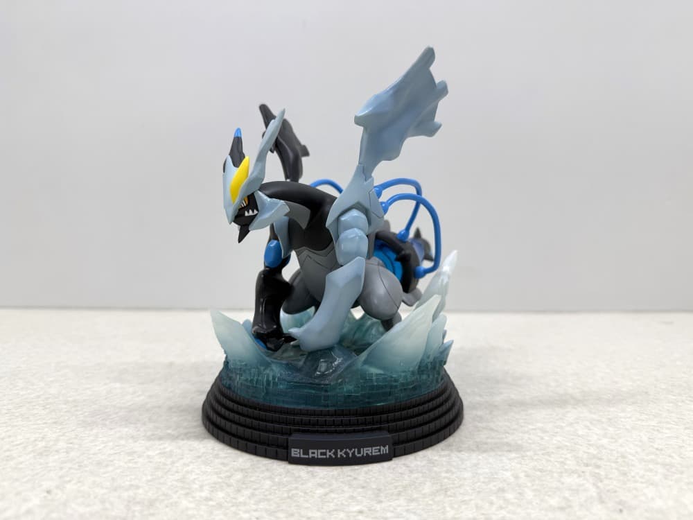 ポケモンわくわくゲットくじ2012 ブラックキュレム&ホワイトキュレム フィギュア03